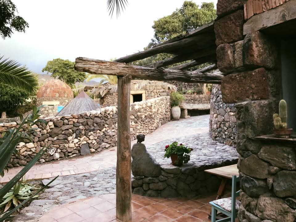 Patio FB 4