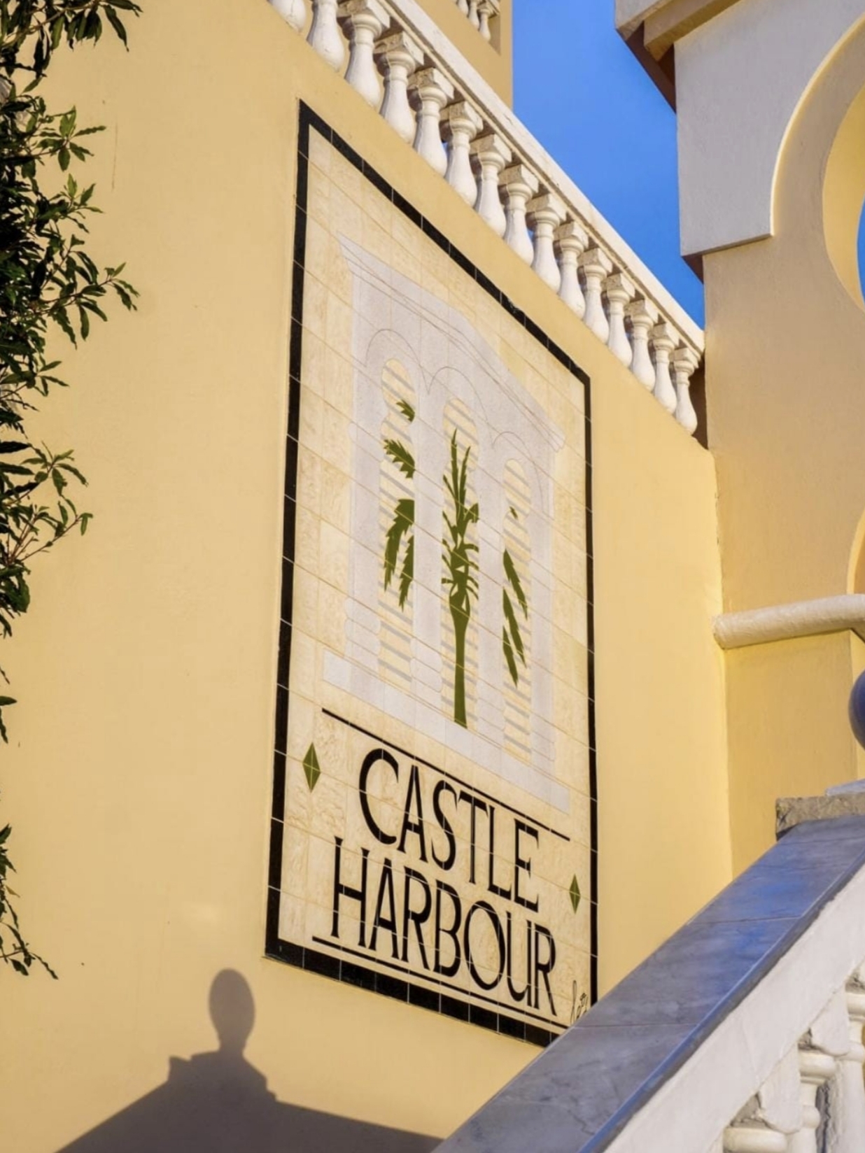 Castle Harbour insegna