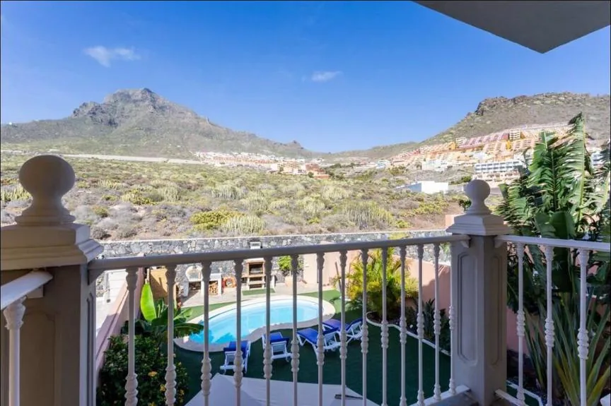 Villa Lady Luxury - balcony view over mountain and pool