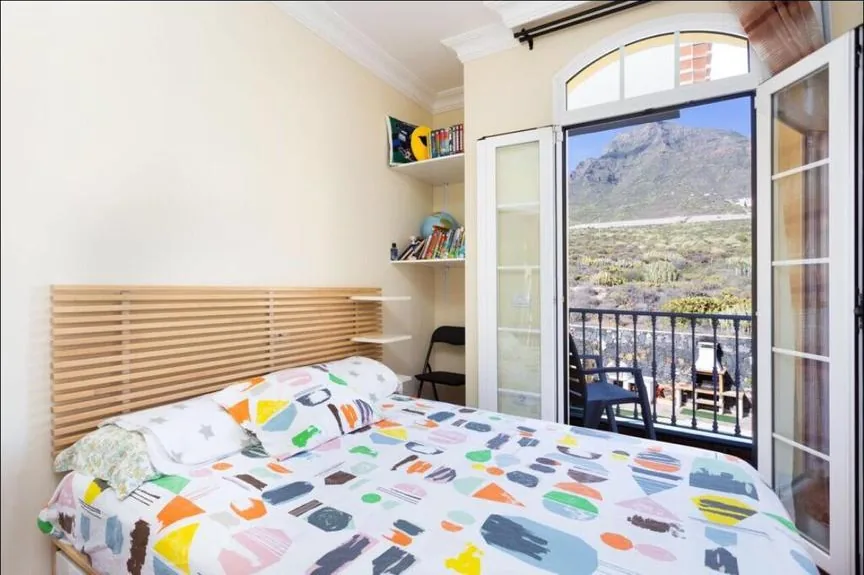 Villa Lady Luxury - bedroom with mountain view
