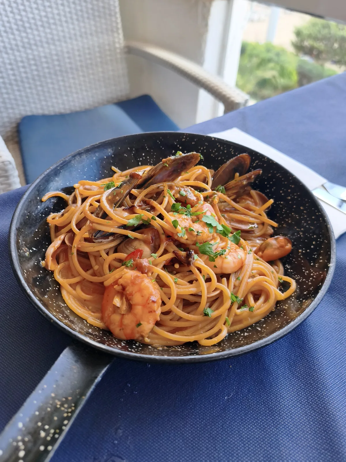 Momento Dinner — espaguetis a los frutos del mar
