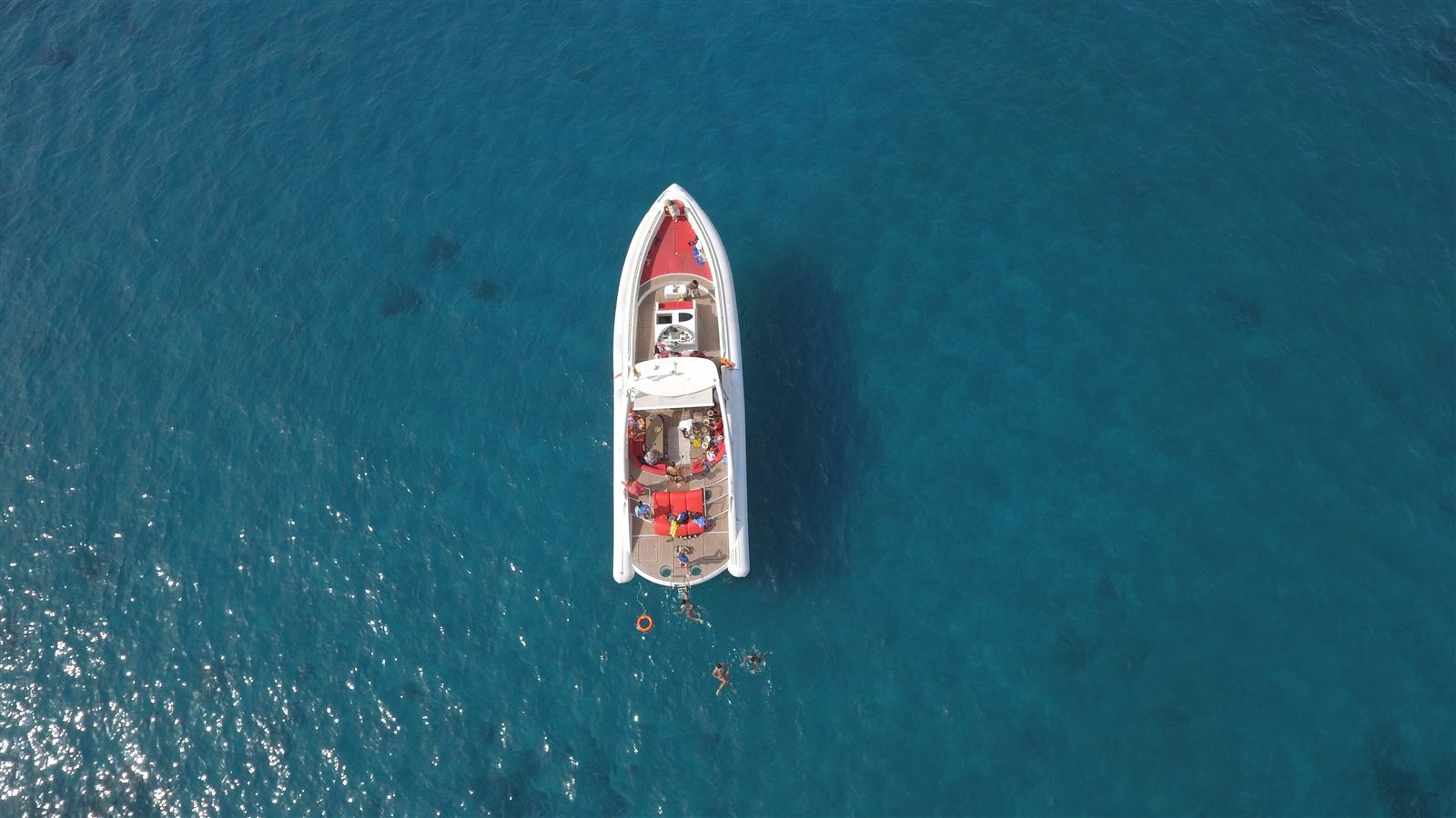 Luxury Yacht 4