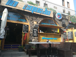 Surf Bar 11